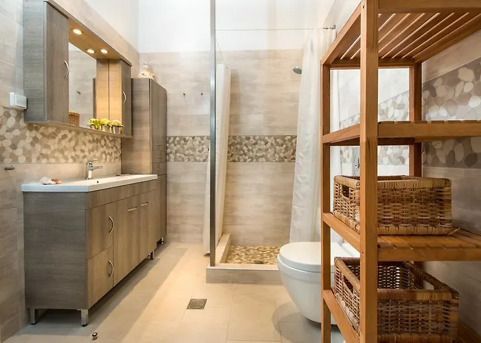 Maria Naxos -with New Hot Tub * Naxos City